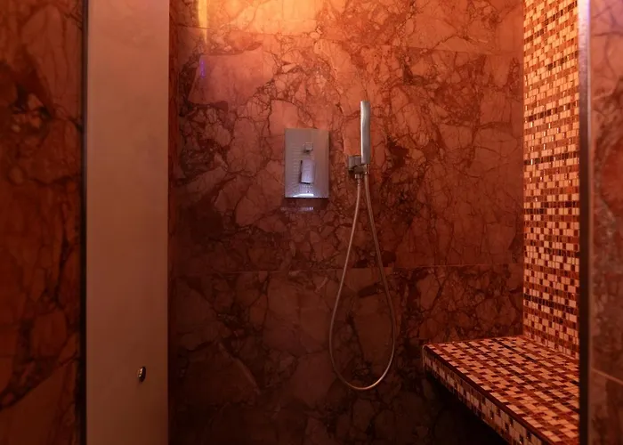 Romac Trinity With Steam Bath Apartment